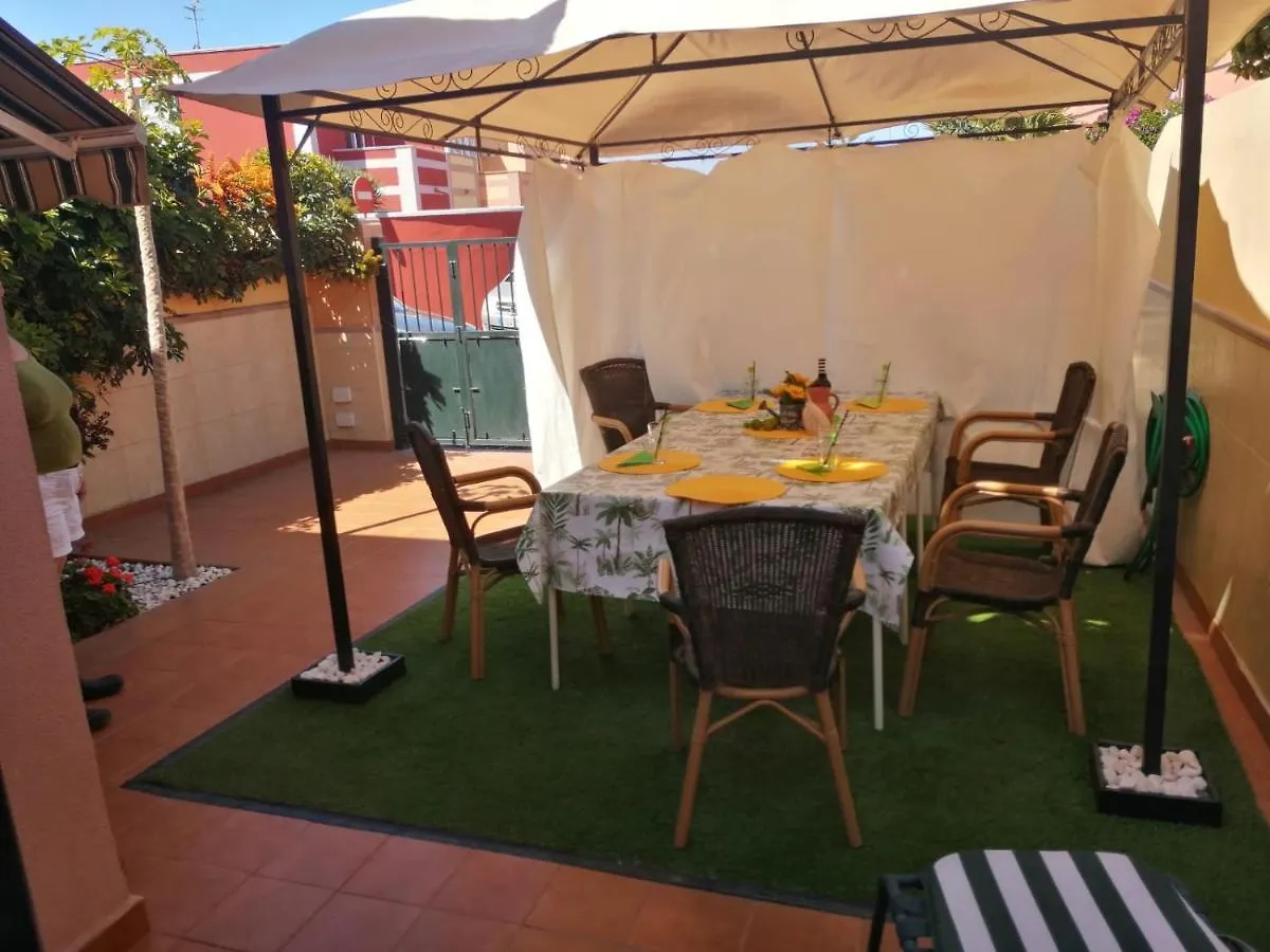 Camelot Villa Arona  Spagna